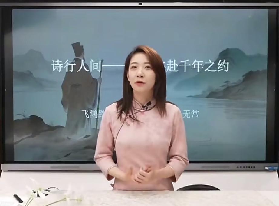 棠棠直播讲诗词，看来公司并没有完全放弃知识带货，那明明等员工为何要离开。

近日