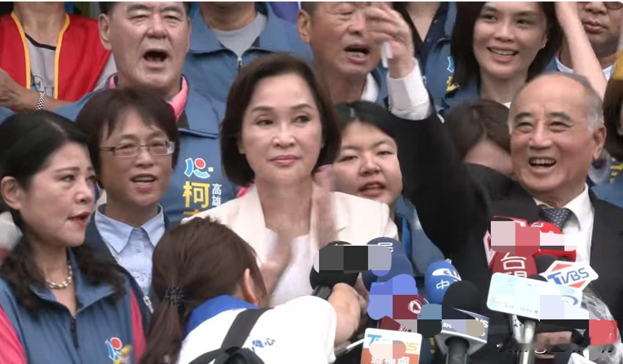 陪柯志恩登记参选高雄市长 王金平：她比4年前更加成熟

王金平今天（3日）上午陪