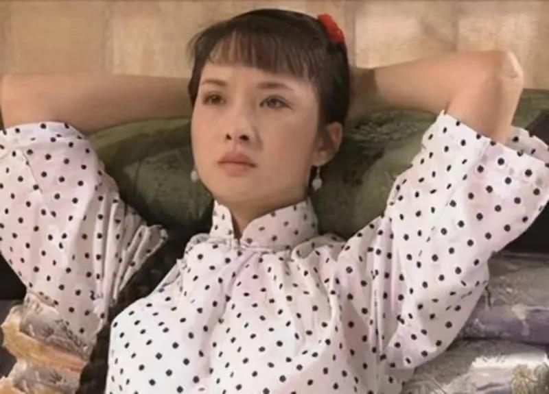 当年，郭宝昌拉着养母的手：“娘，要不咱把房子捐了呗。”养母大怒：“你是我200大