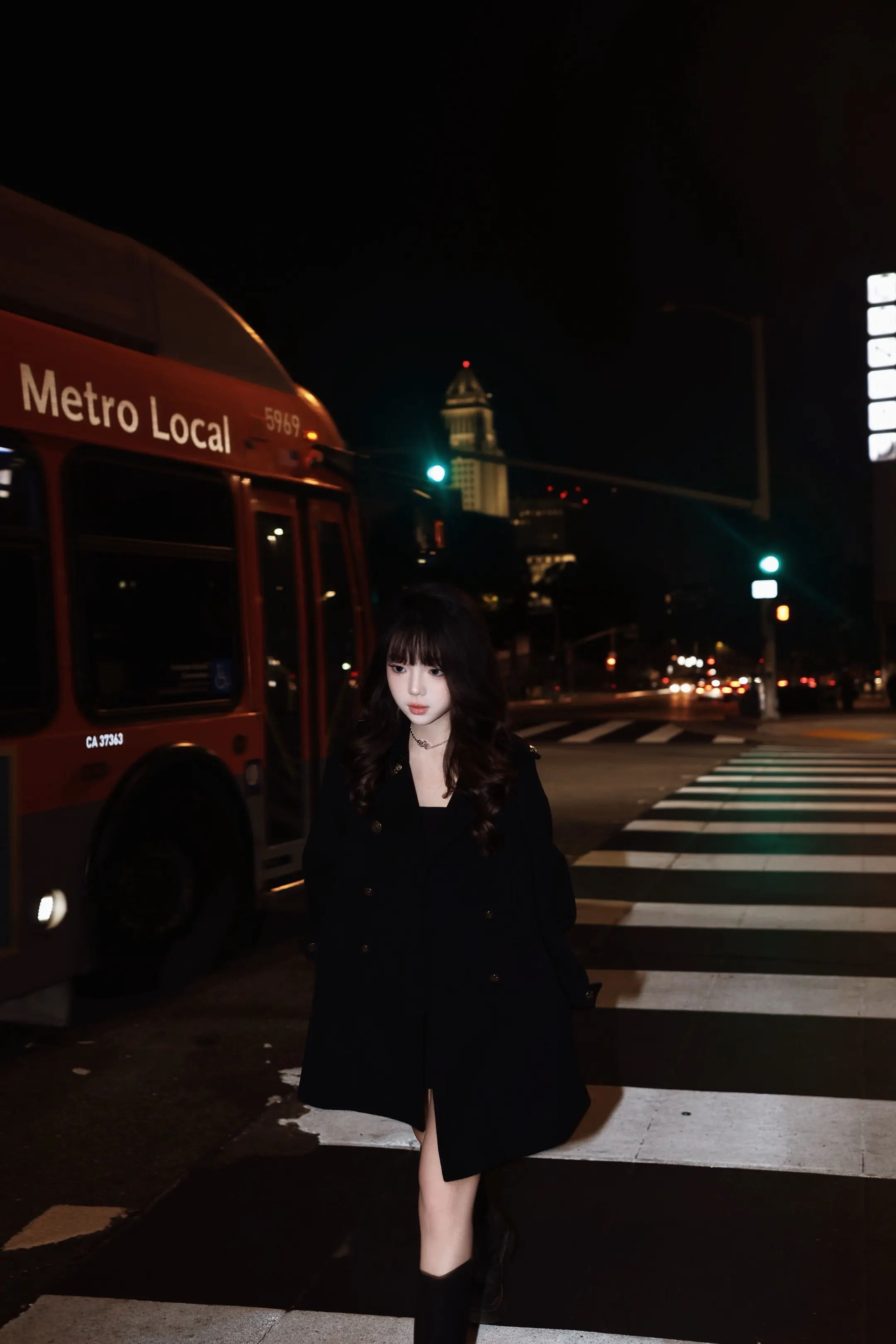 耳机里放着十字路口 原来我们已经不同路了啊