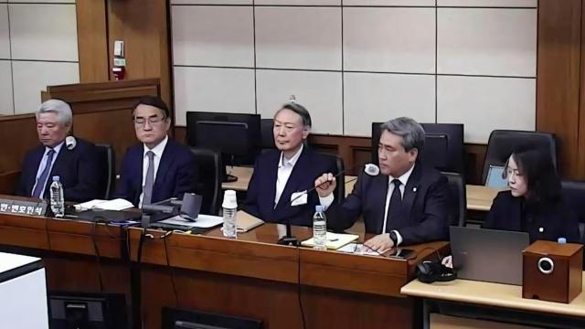 4 月 29 日周三，法院对韩国前总统尹锡悦一案作出二审裁定，因其拒不服从法院签