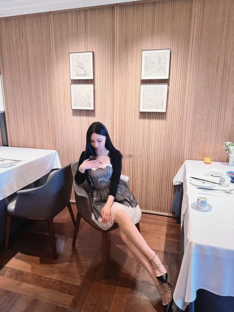 累了我就带你去吃新荣记 不要整天发那些离了婚的文案 上海·新荣记(保利·One 
