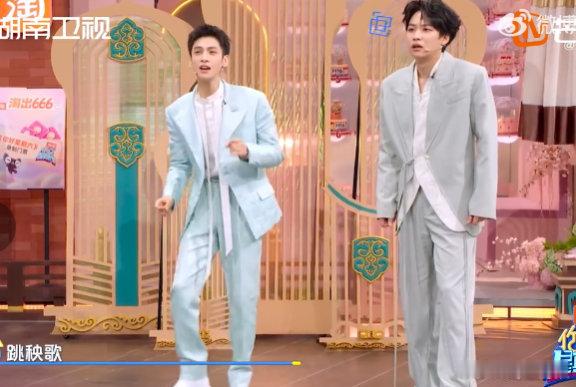 好六PD你配享太庙你好星期六 好六PD辛苦了！这期舞台质量太高，从选曲到表演都无