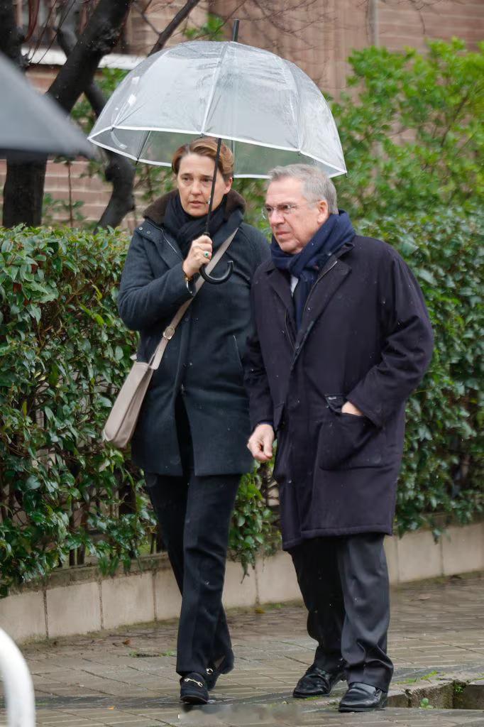 西班牙王室 1月17日，王室成员和艾琳公主生前好友、亲友们陆续抵达马德里圣安德烈