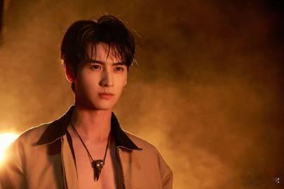 从《山神异闻录》里的金十三到《锦月令》里的薛和煦，黄俊捷完全不拘泥于单一类型，每