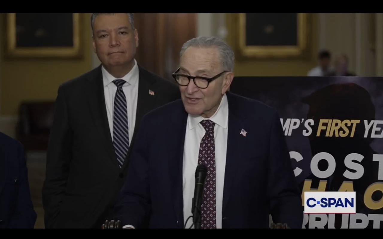 .美国参议院少数党领袖舒默SenSchumer 对特朗普发表国情咨文作出回应：
