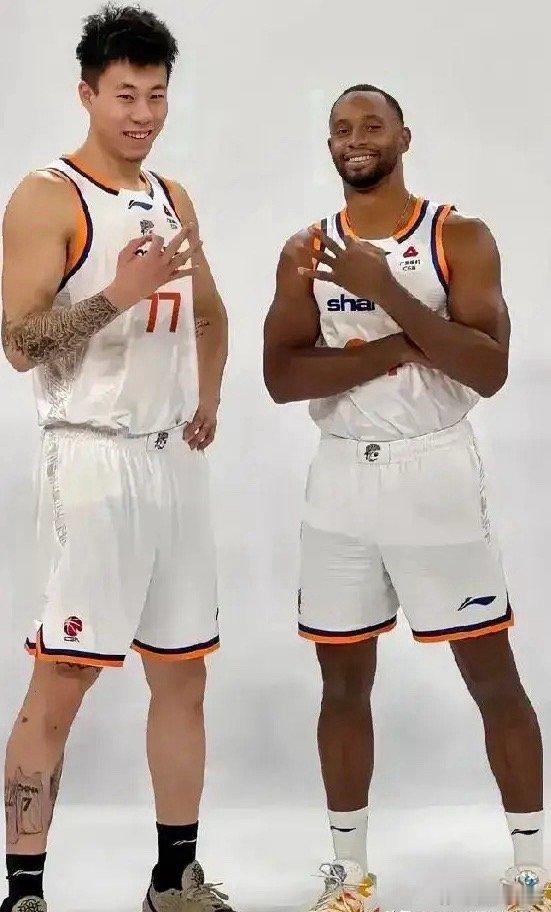 还打什么打？都走吧！随着上海90-97不敌广厦，我发现这三个人该走了，别打了——