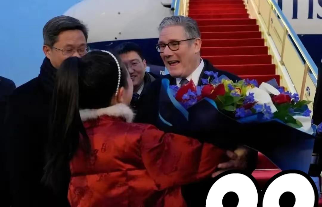 英国首相斯塔默访华结束后，他于1月31日抵达日本。李在明访华结束后，同样也抵达日