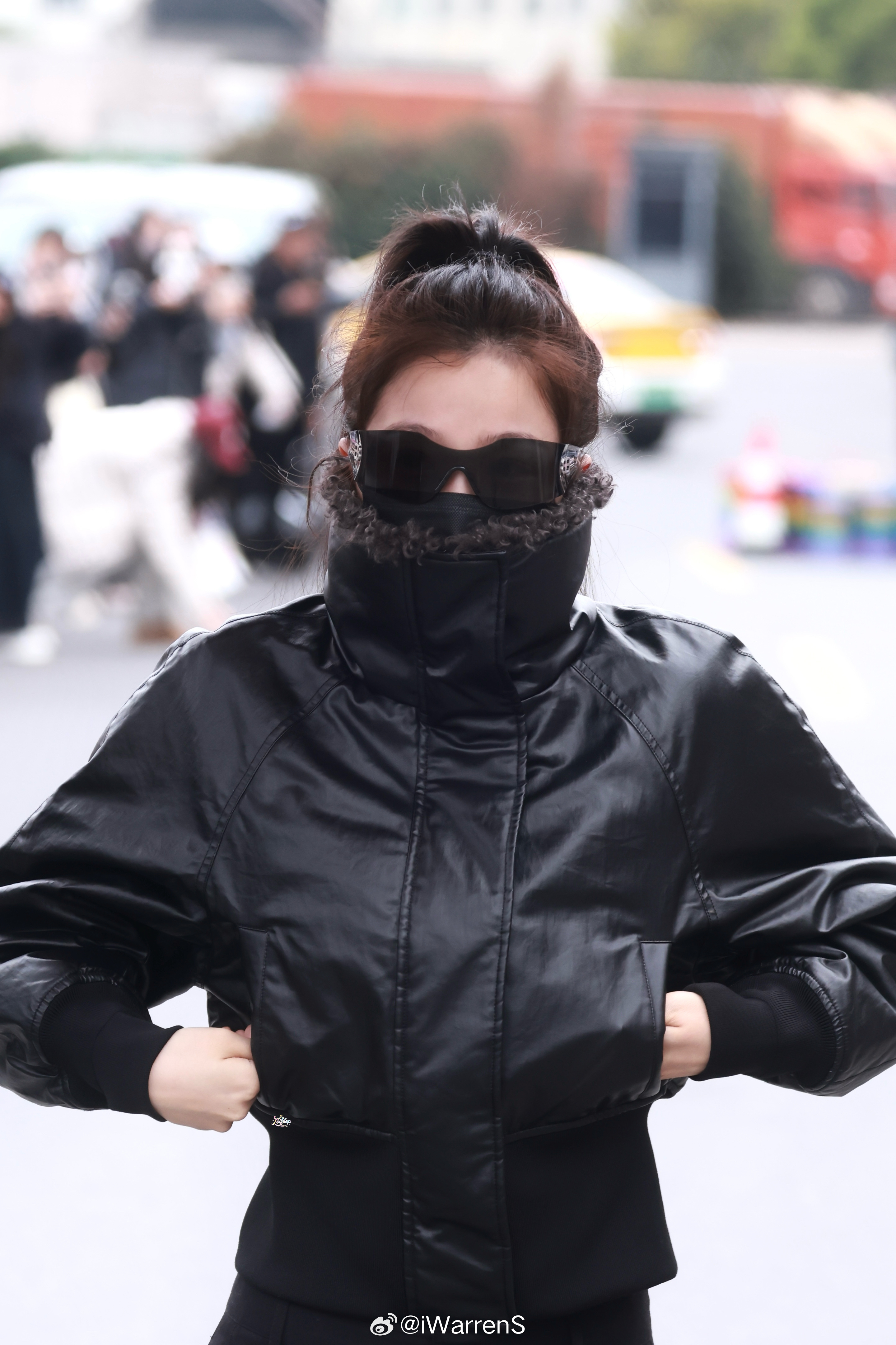 虞书欣高马尾云初令上班路透，真的太飒了吧！