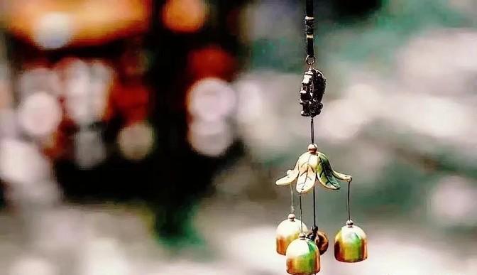 一段很清醒的话说：“文化再高，高不过善良；容貌再美，美不过良心；才华再好，好不过