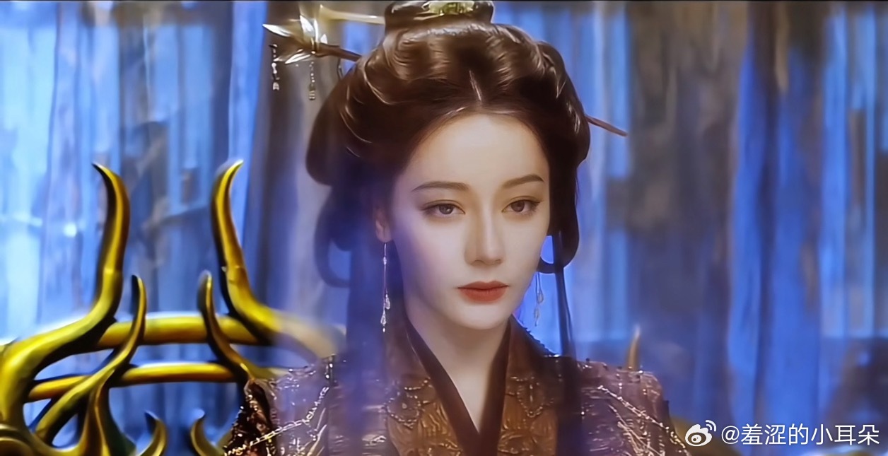 热巴适合去演太后了 