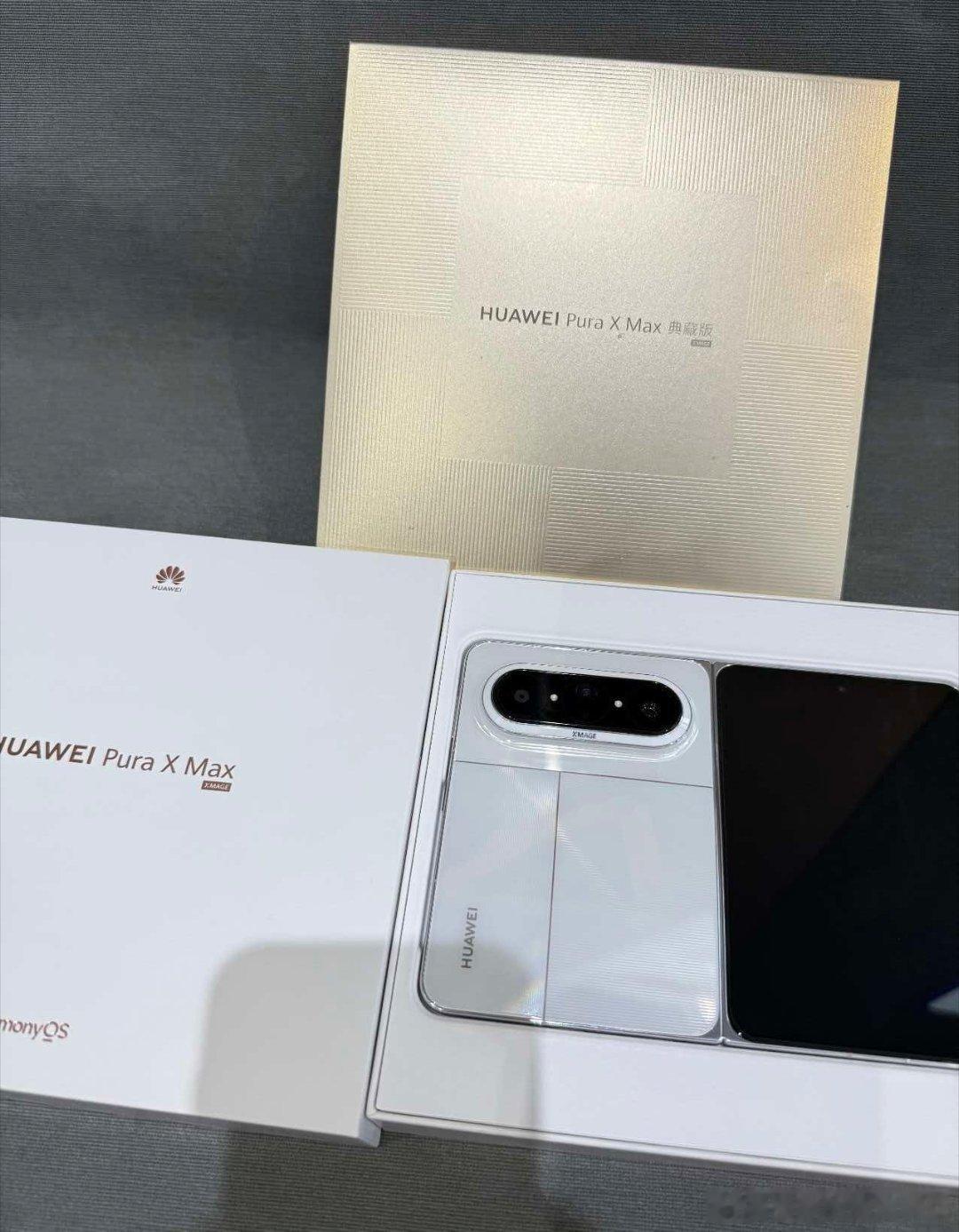 苹果折叠屏 iPhone Duo两大阔折叠正面PK，苹果Duo加上华为Pura 