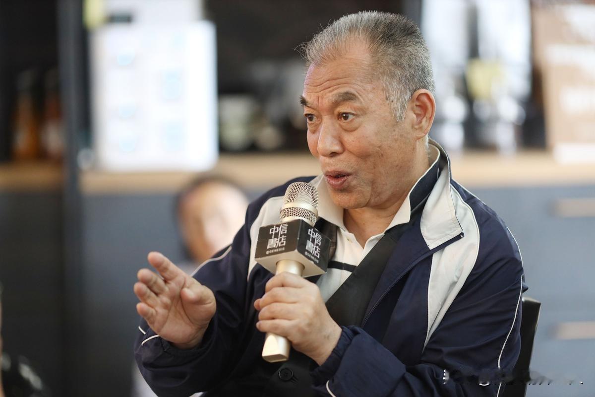 梁晓声在《人世间》中说： “从你出生的那一刻，端什么碗，吃什么饭， 经历什么事，