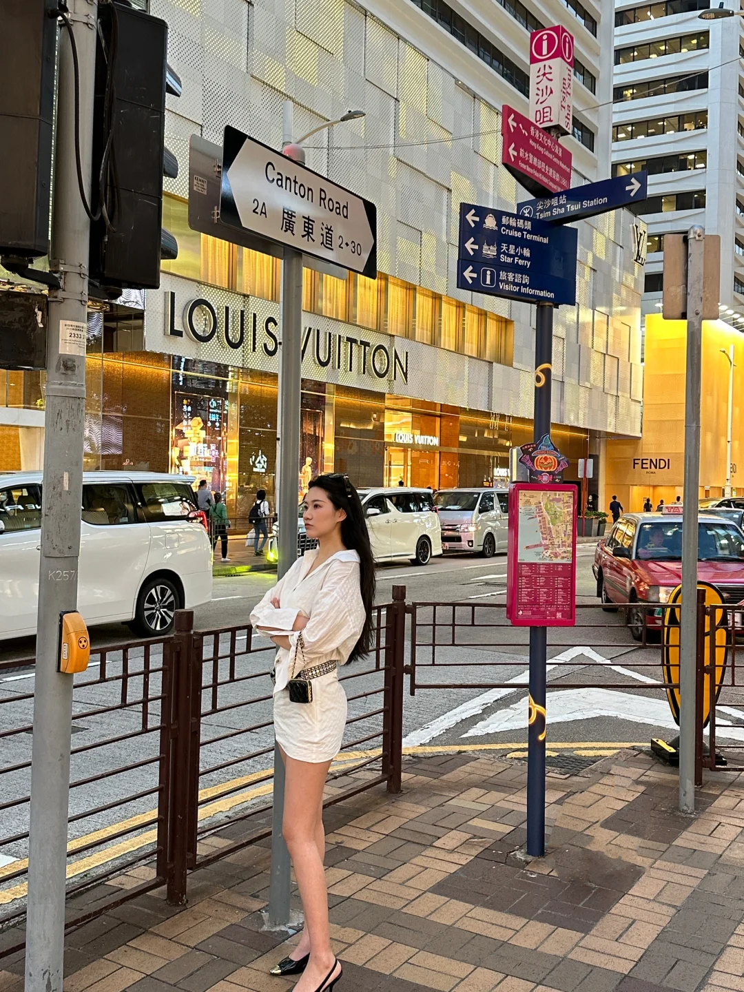 香港机场到市区，哪样最方便?