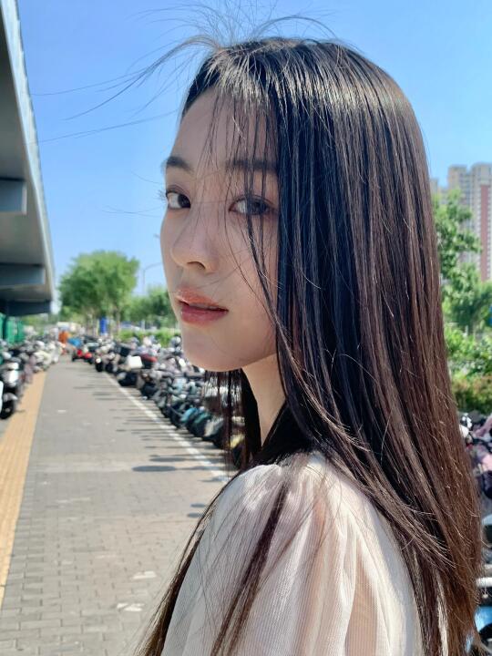 我的14张初夏live图