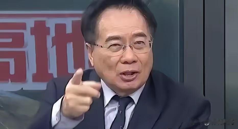 再有十天，蔡正元就要入监了。
 
三中案二审定谳，判三年六个月，扣掉当年羁押四个