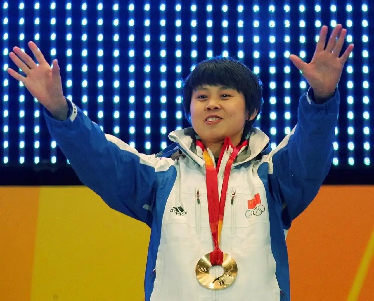 黑龙江省体育局官网公示，拟推荐奥运会冠军，功勋运动员王濛申报破格晋升国家级教练，