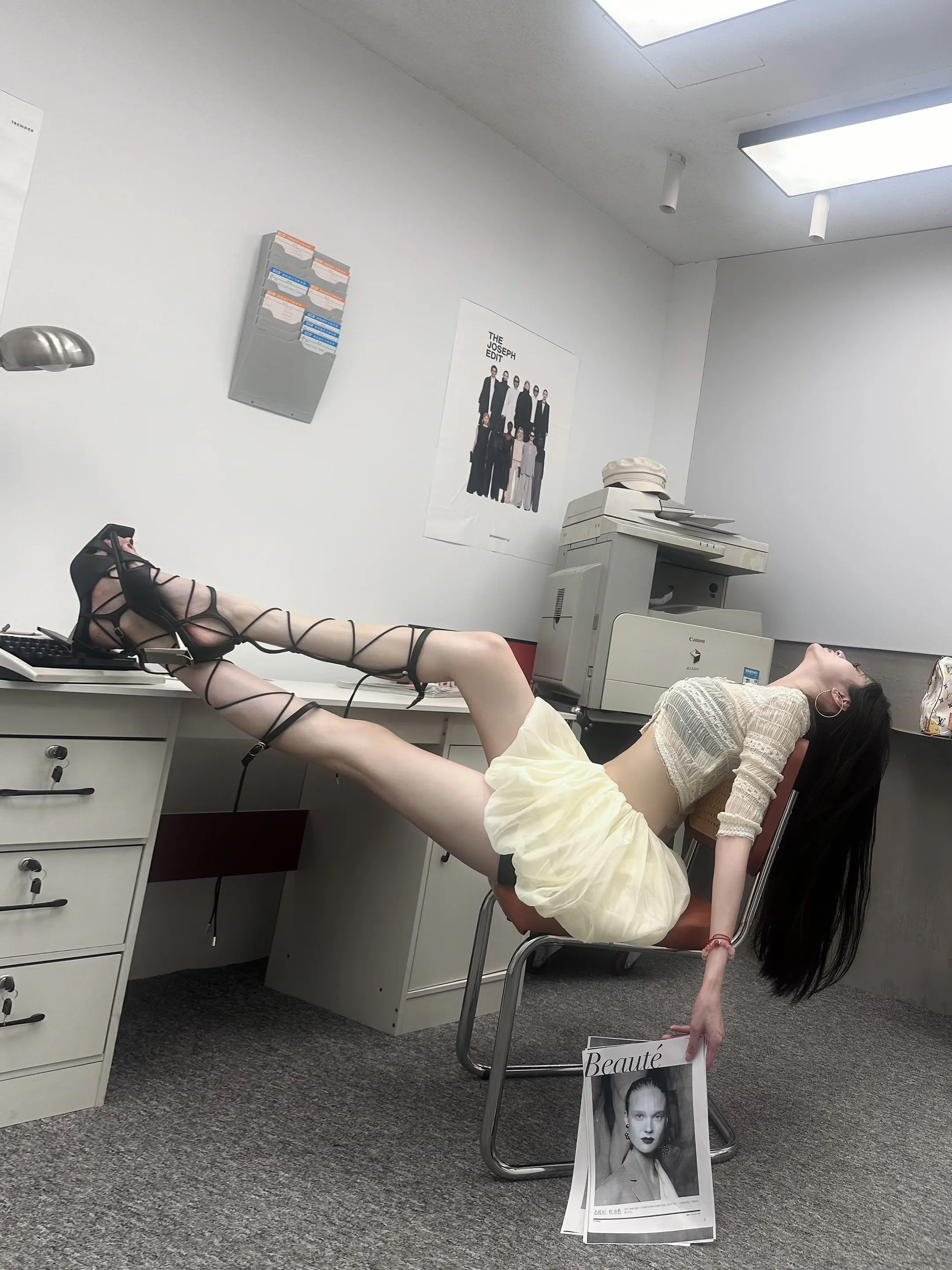 在工位摸鱼ing…
