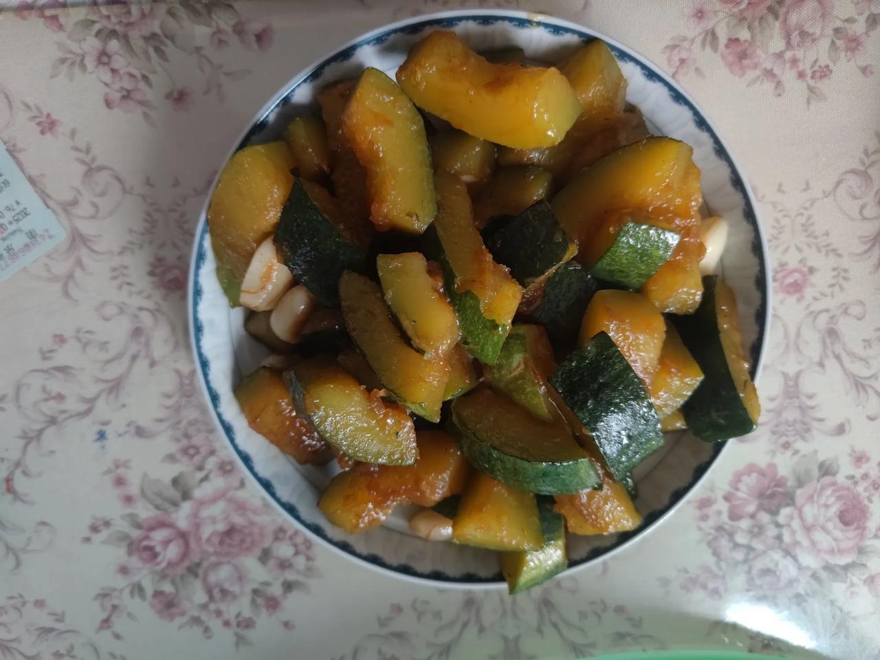 一个老人的午餐。