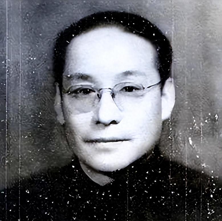 1939年，军统上海区负责人王天木被“76号”捕获后供出行动计划，袁殊随即被捕。