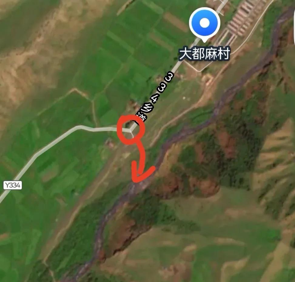 大都麻河这样走
1:导航到大都麻村，开到334乡道交叉口
2:向左走，看到几个小