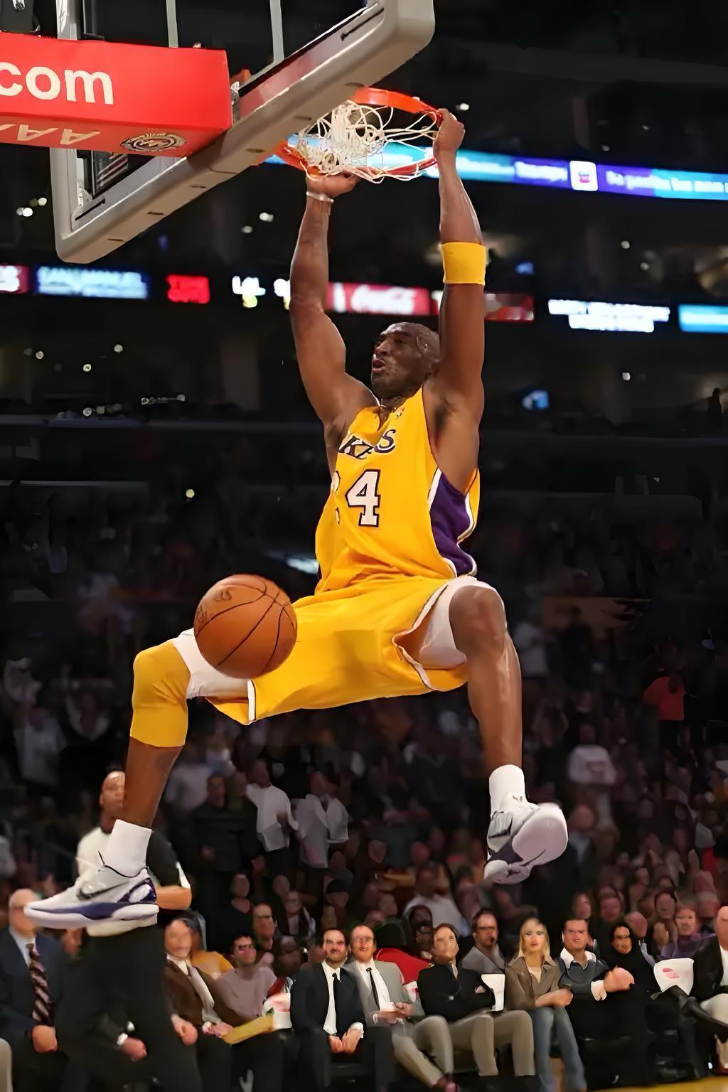 凌晨四点🕓💜💛科比KobeBryant凌晨四点 ​​​