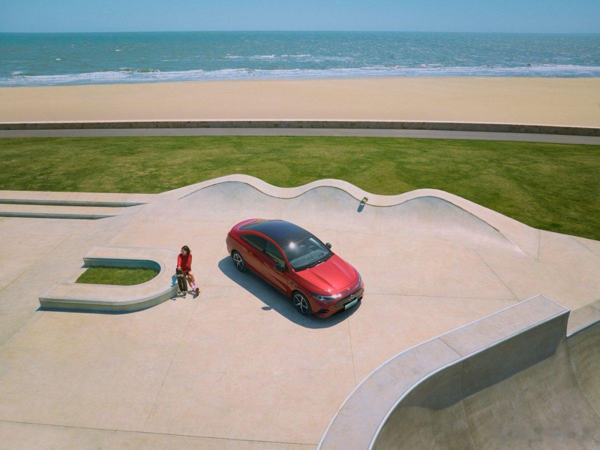 王楚钦奔驰磕到了全新奔驰纯电CLA 坚韧不拔的王楚钦，这小伙子能扛国乒新时代的领