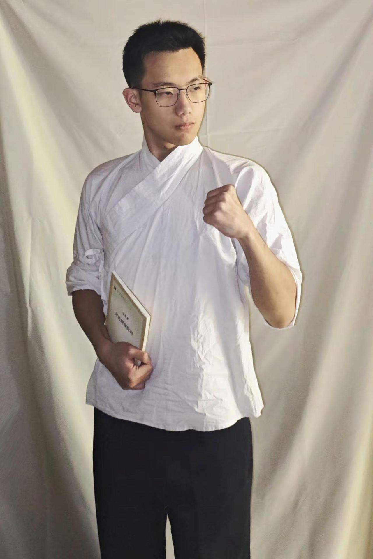 汉服中衣穿搭2。汉服 衬衫 理科生