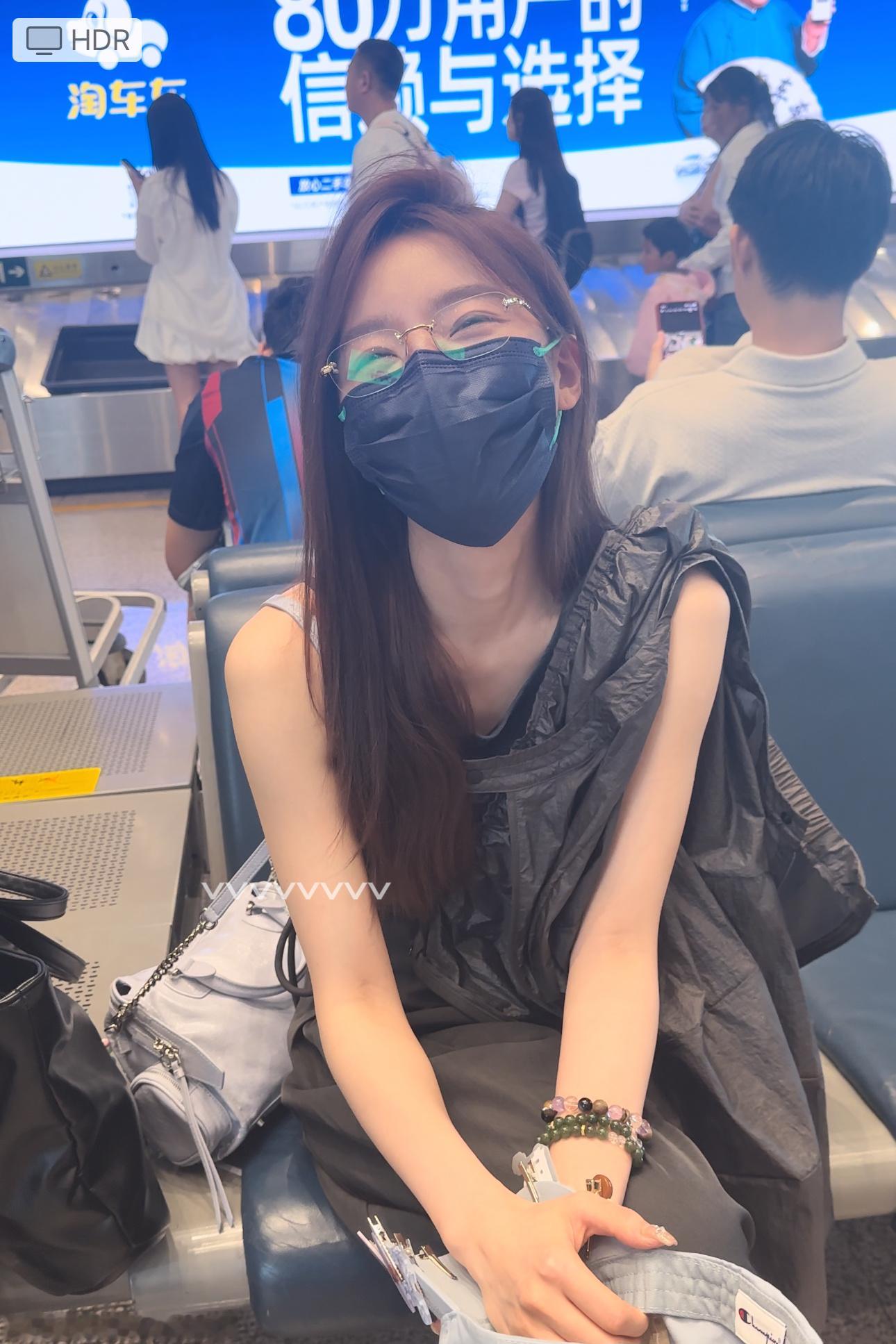 宝宝😭。 