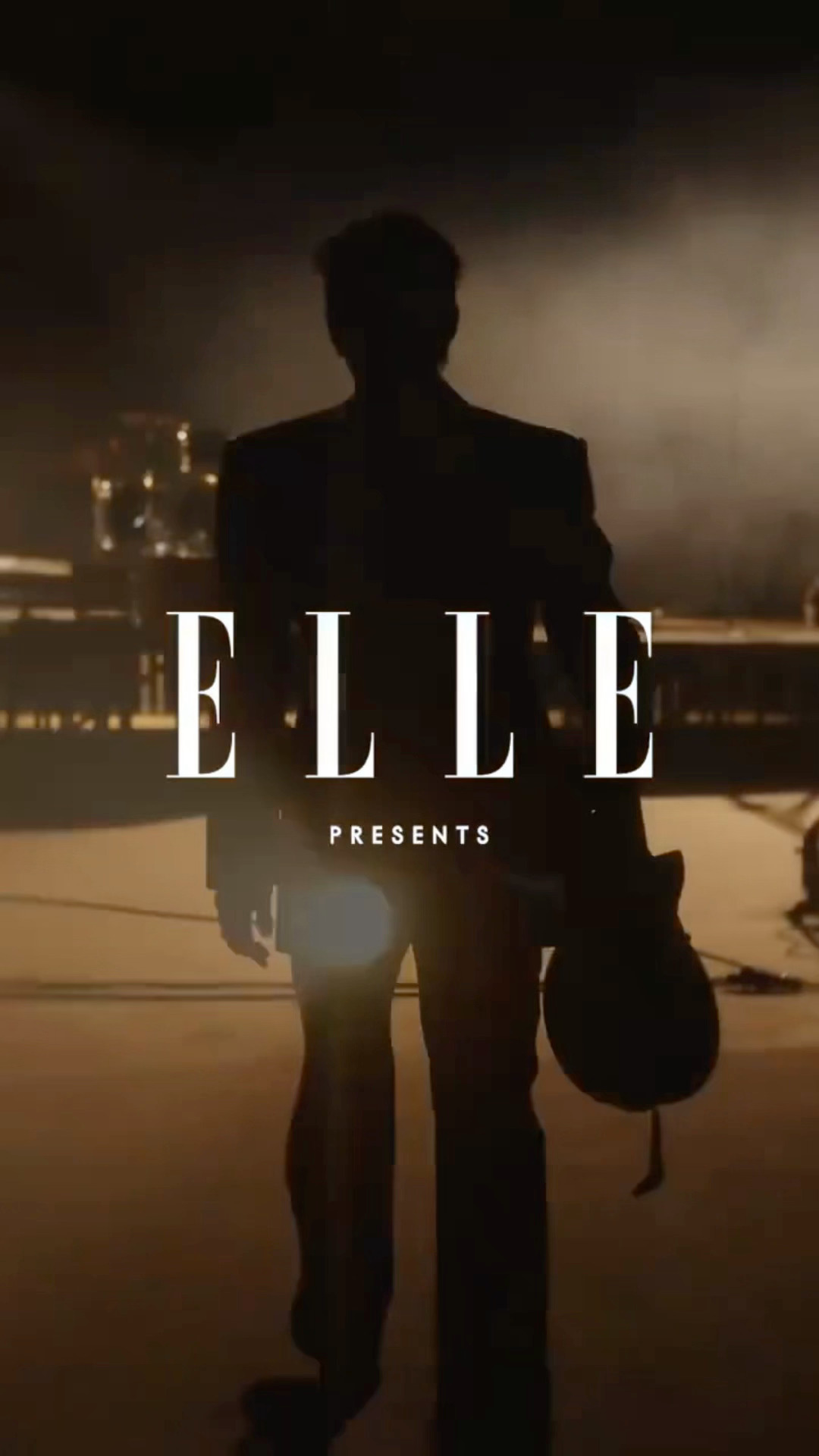 . 于适ELLE12月刊封面动态预告，创作人主唱于适登场！帅到犯规😍恭喜于适登