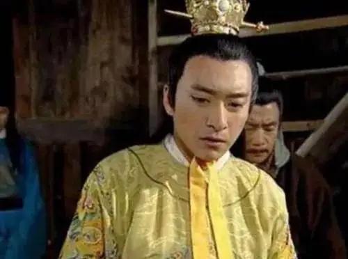 公元895年，流浪多日的唐昭宗回到长安，痛定思痛，决心打造一直只听命于自己的军队