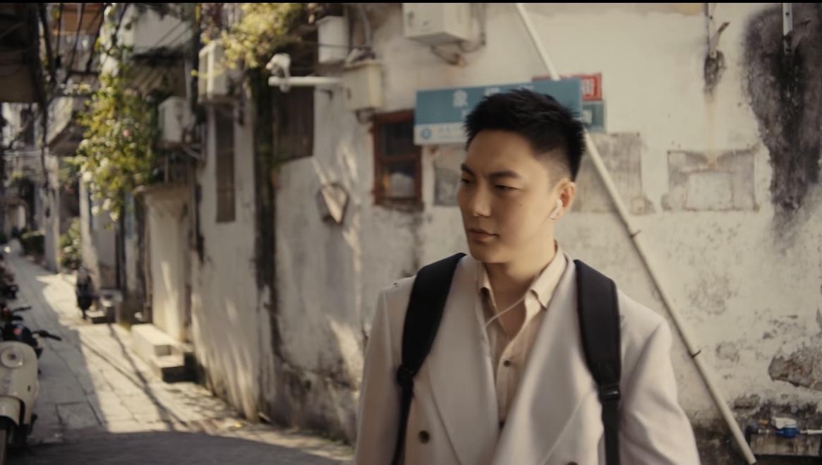 《虎山行》预告片来了，广东宏远玩出新花样，这一次不只有赛场篮球
广东宏远官方放出