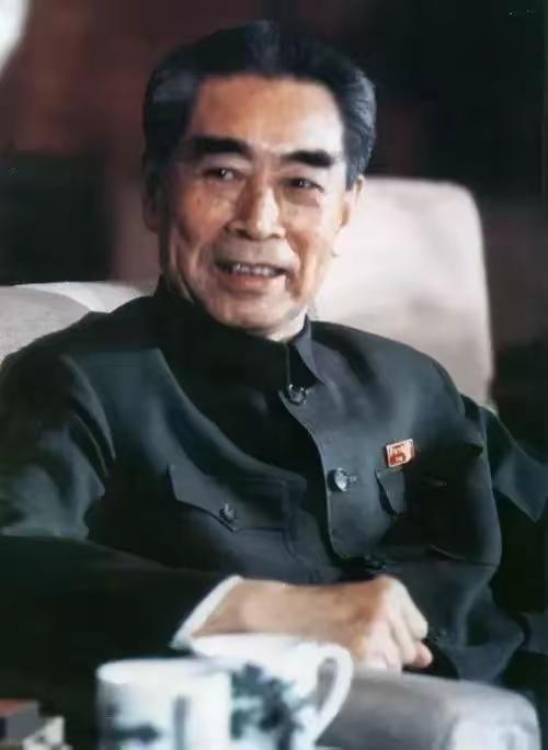 西安事变后，宋美龄曾感慨道：“为什么国民党没有周恩来这样的人物？”言辞间，满是对