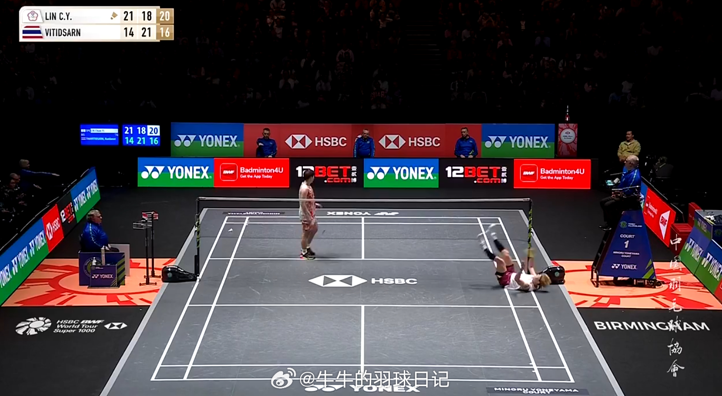 男单 半决赛 林俊易 21-14 18-21 21-16 昆拉武特(2)2026