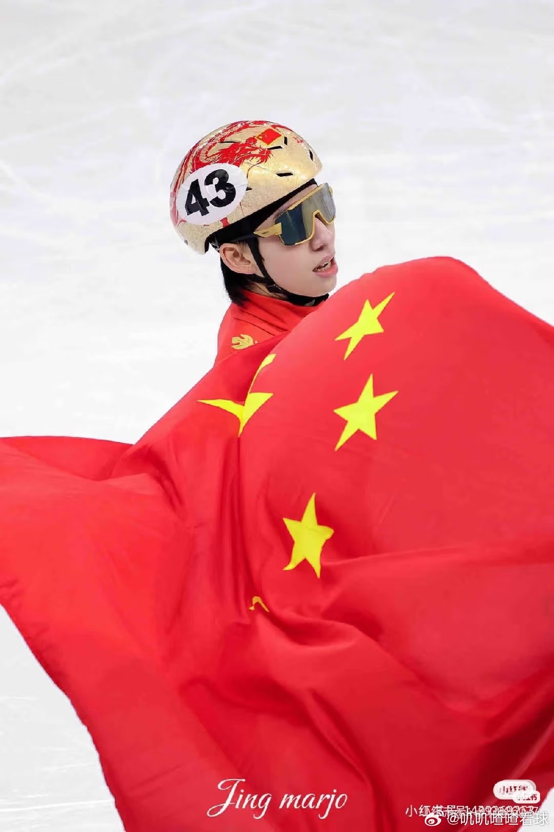 米兰的泪洒满整个场地，坐等濛主来国家队认教，真正为冰雪速滑带来新的希望！ 