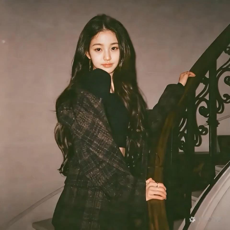 善良给我带来了很多温暖。之前坐公交，看到一位老人上车没座位，我起身让座，老人笑着