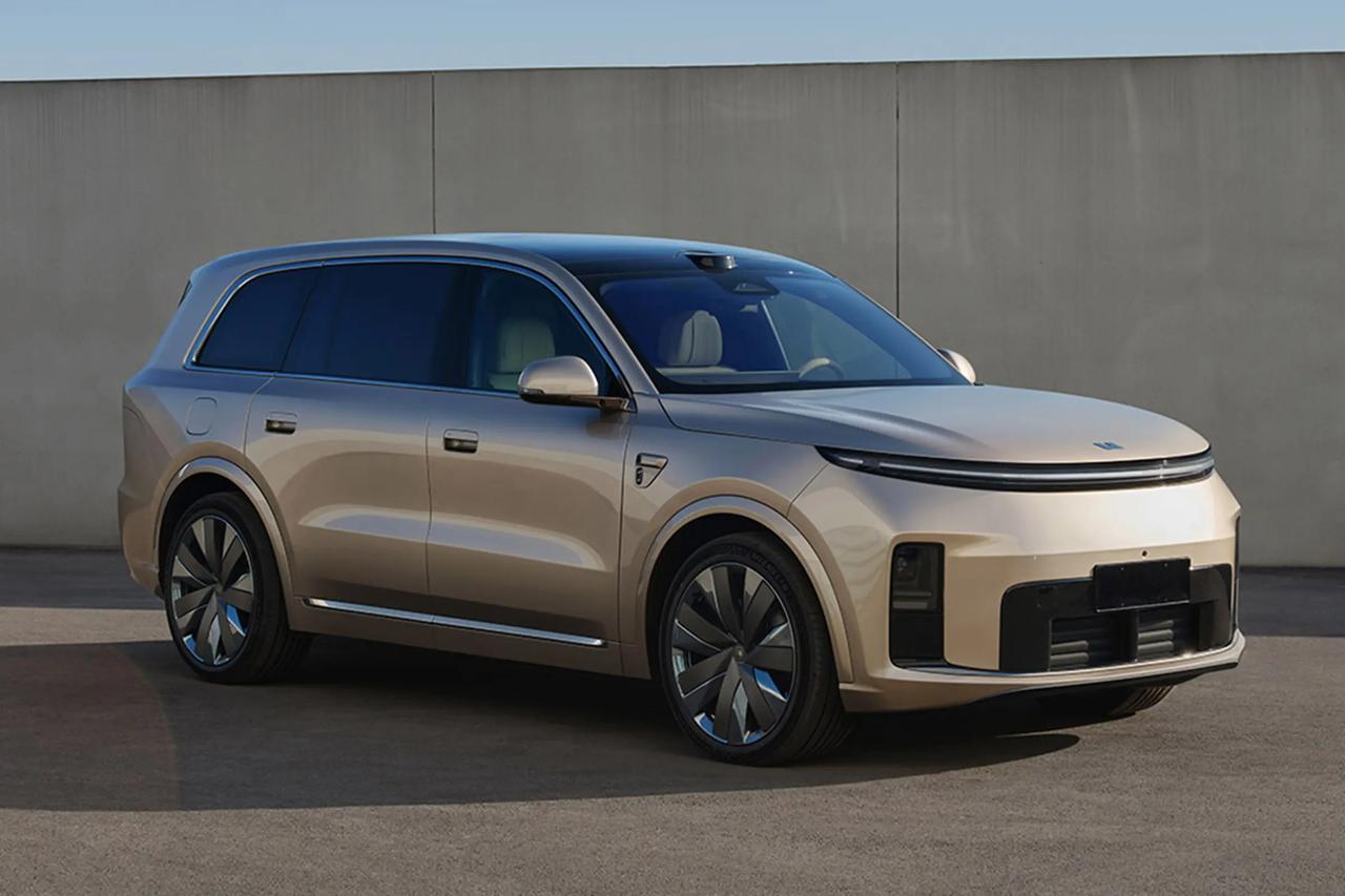 理想汽车2025年财报，真是不太尽如人意，核心经营数据大都比较惨淡，不过理想的底