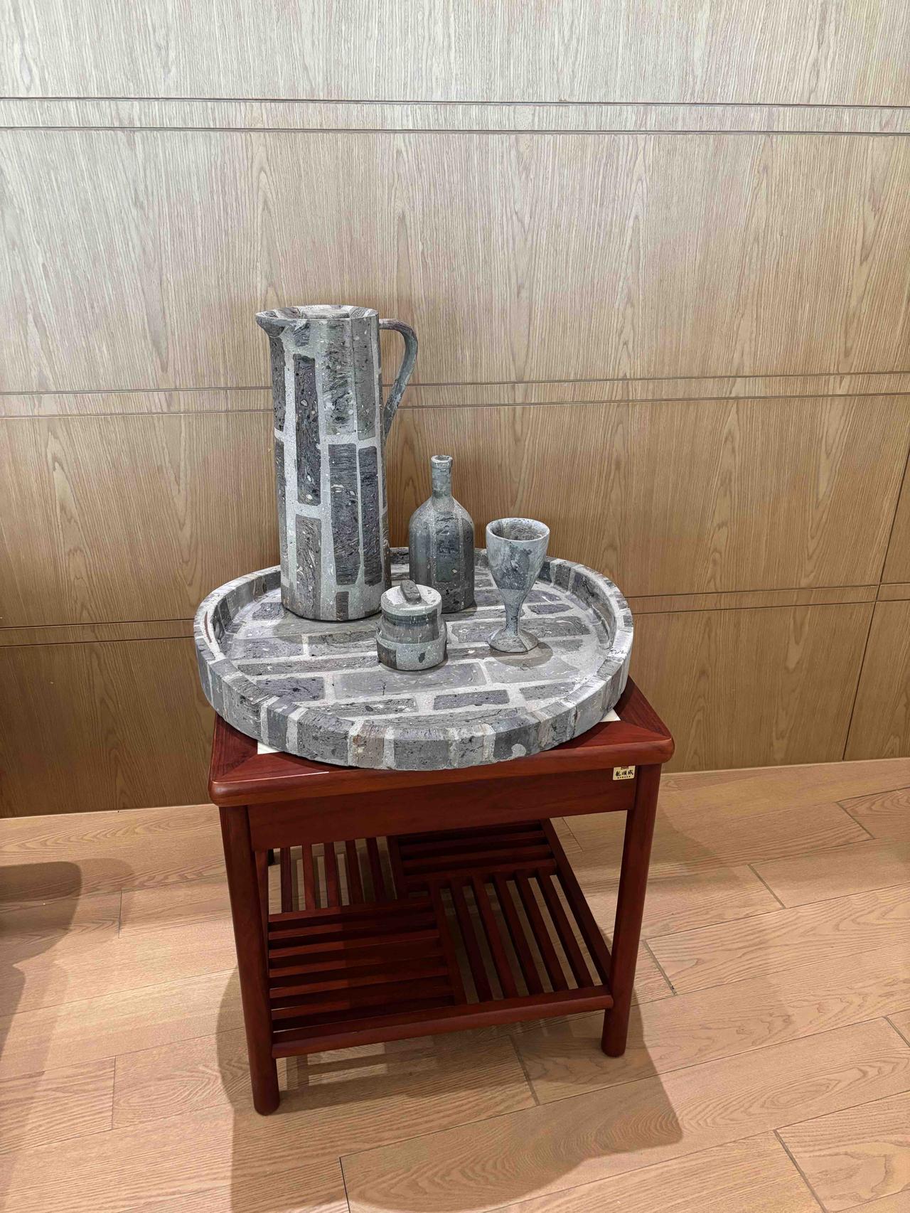 我想请问大家，如果你需要保姆，45-50岁的男保姆，你会请吗？

我估计不会，所