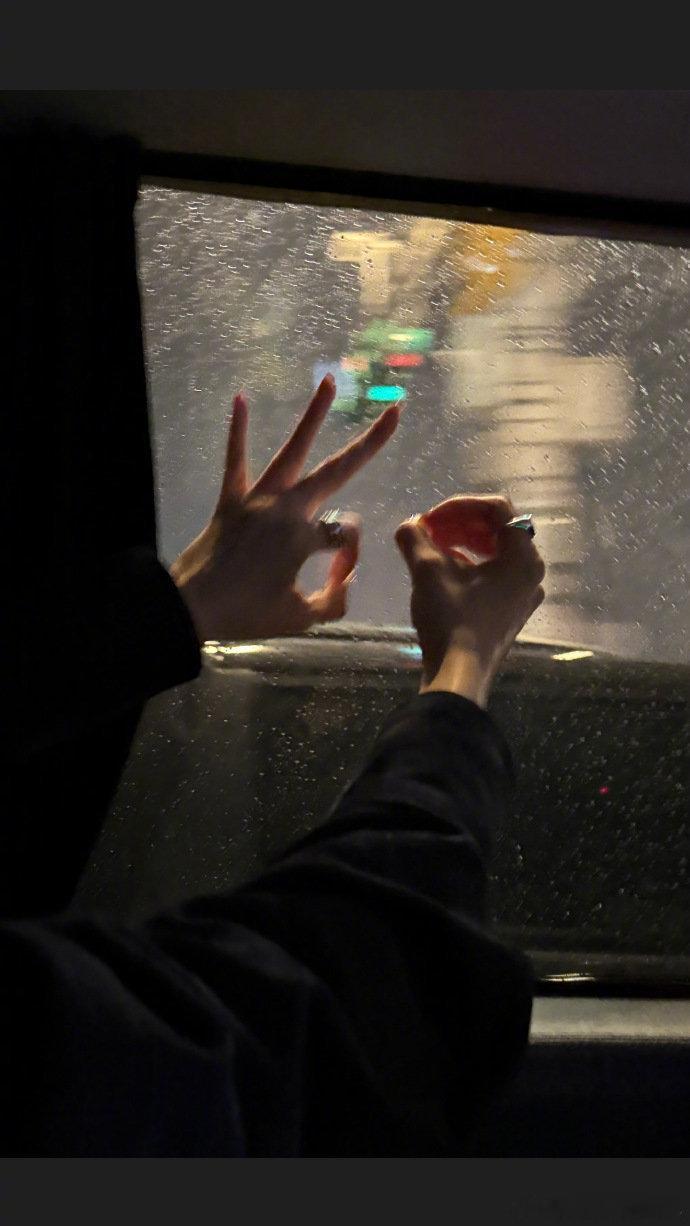 宋妍霏的30岁宋妍霏30岁生日照 宋妍霏30岁生日照，明媚阳光自信快乐的cc生日