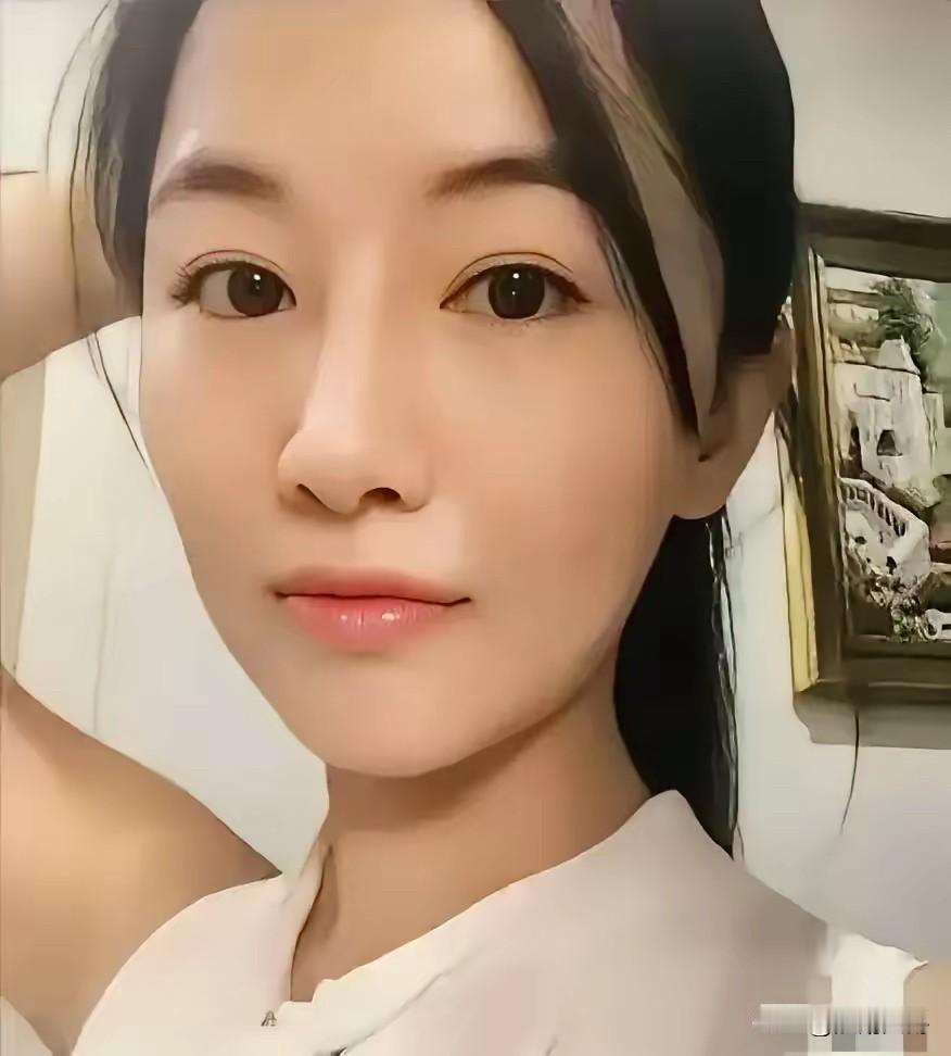 翟颀颀案今天宣判。

翟颀颀敲诈数额巨大被判刑12年，敲诈的660万和海南房产已