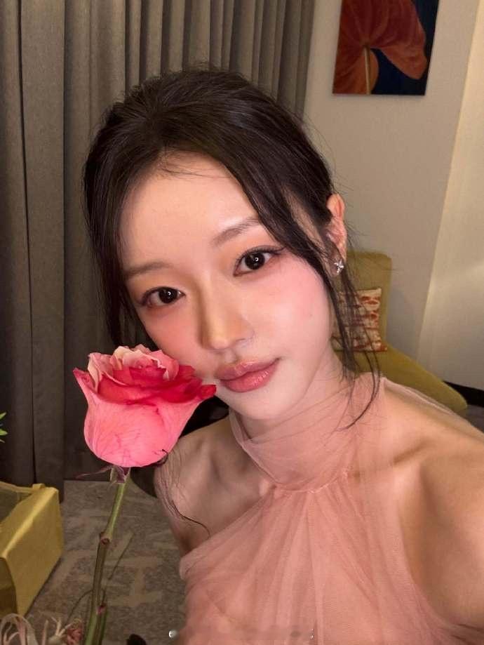 YooA 🌹 ​  ​​​