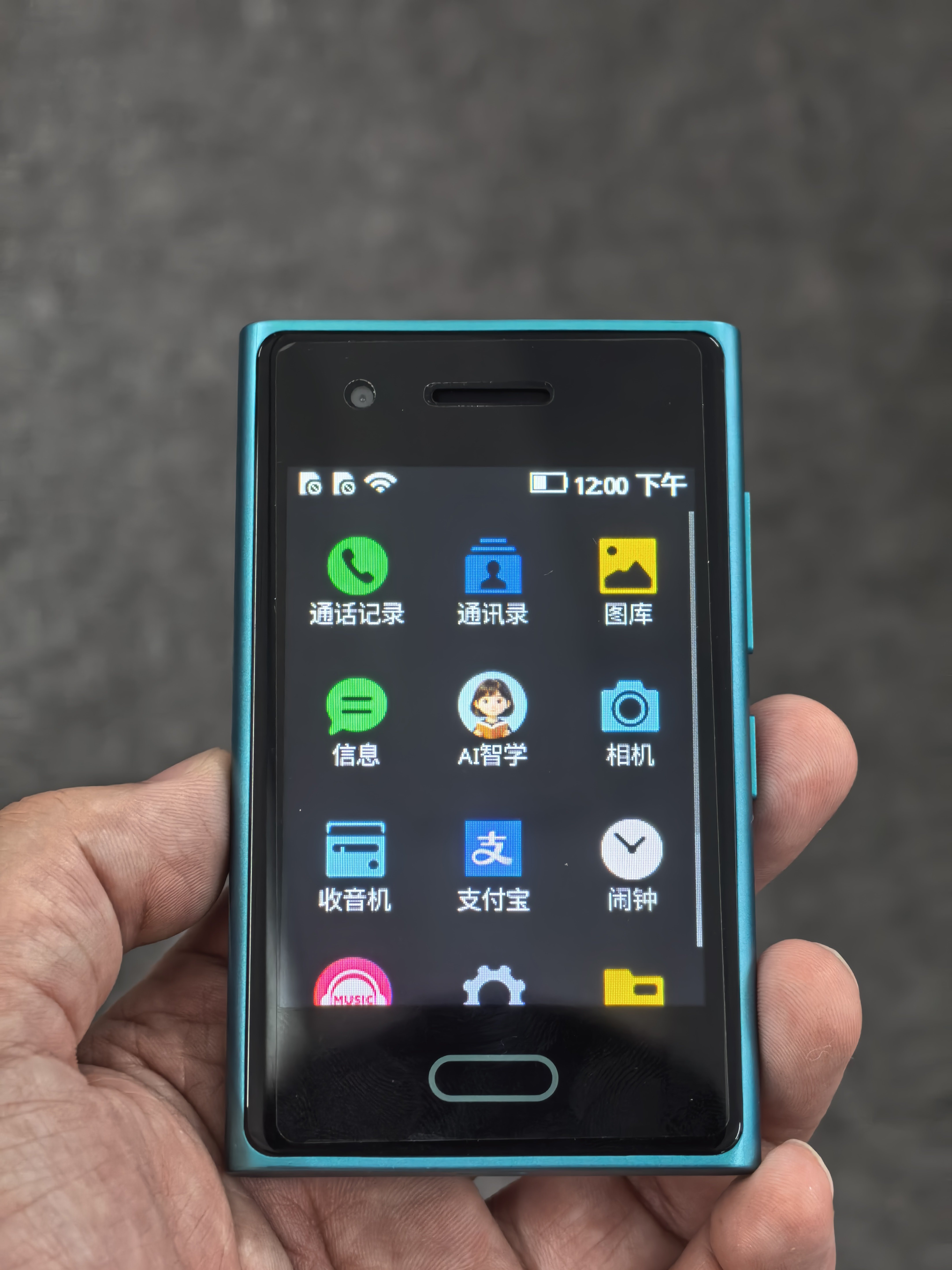诺基亚 Lumia 1020 和 HMD TOUCH 时隔 13 年相遇了