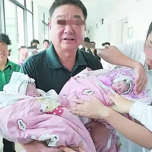弟媳和我同时怀孕，公公竟放话：生男娃奖30万，生女娃奖10万！这悬殊的奖励差距，