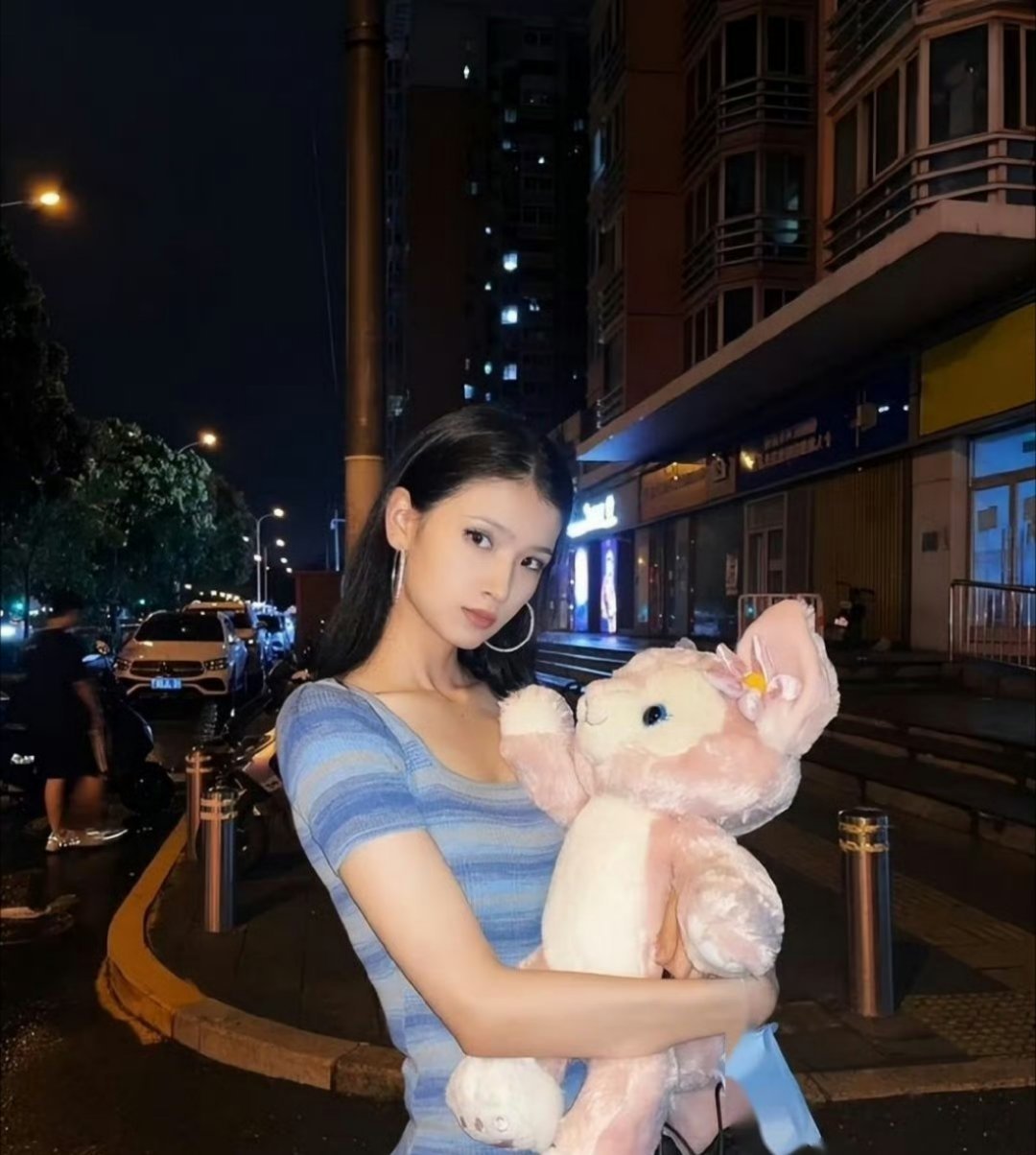 无忧渡女演员夏依丹被曝去世  天呀，怎么会呀，这么年轻 我天呐好可惜 ​​​