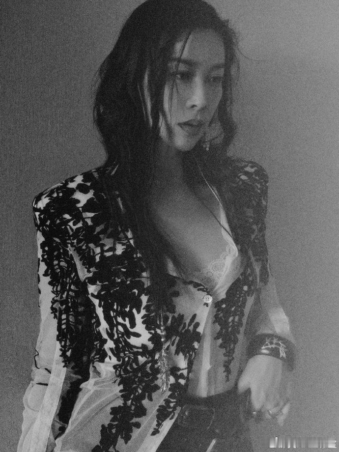 差点让那英华晨宇微醺一个赛季 看到实力派的选手，他们太惜才了这对迷糊姐弟真的是太