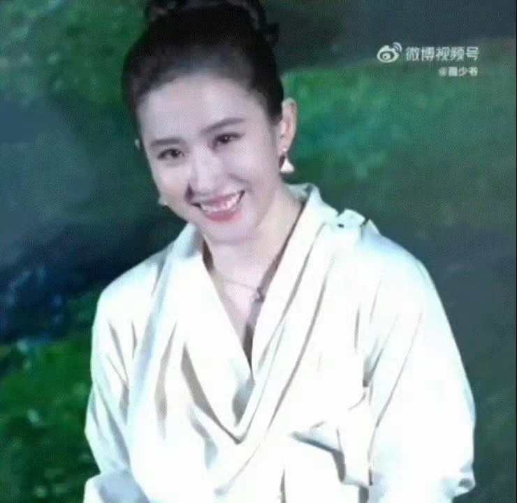 俞浩内部发言追觅刚官宣了代言人是谁的来？其实私下都是一条利益线上的  懂吧