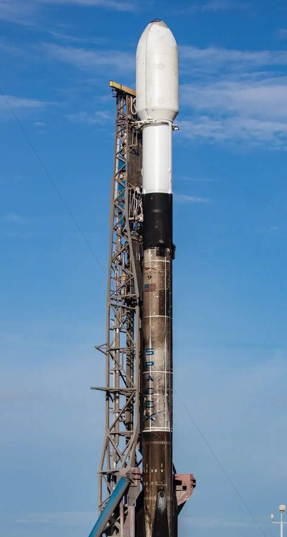 一觉醒来，SpaceX已经完成了今年的第16次发射！
   
2月12日1时11