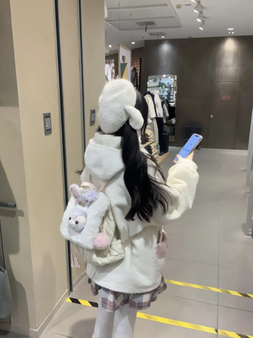 🐰^_   ̫  _ ̥`