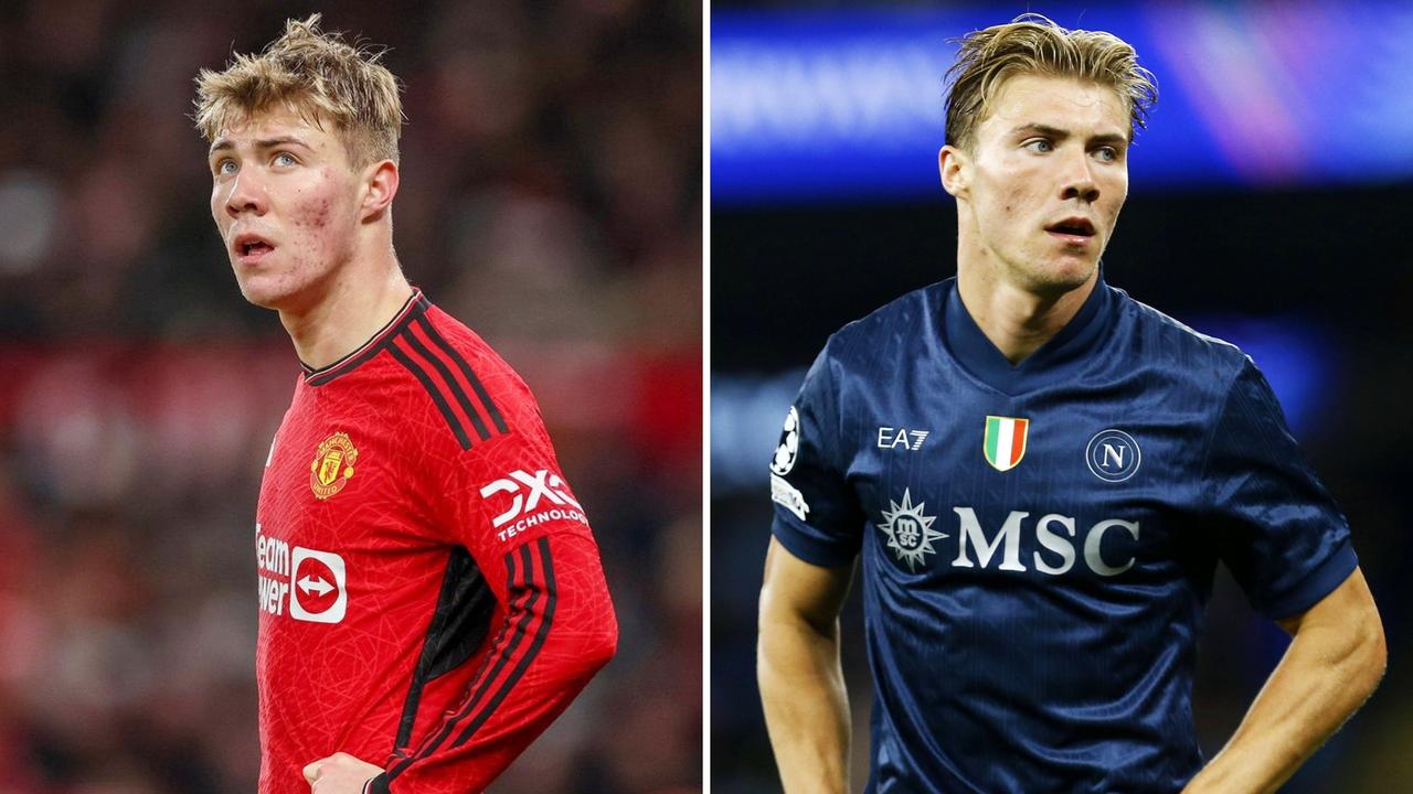 罗马诺表示：霍伊伦与曼联的故事已经结束，球员转会总价最高可达5000万欧。
曼联