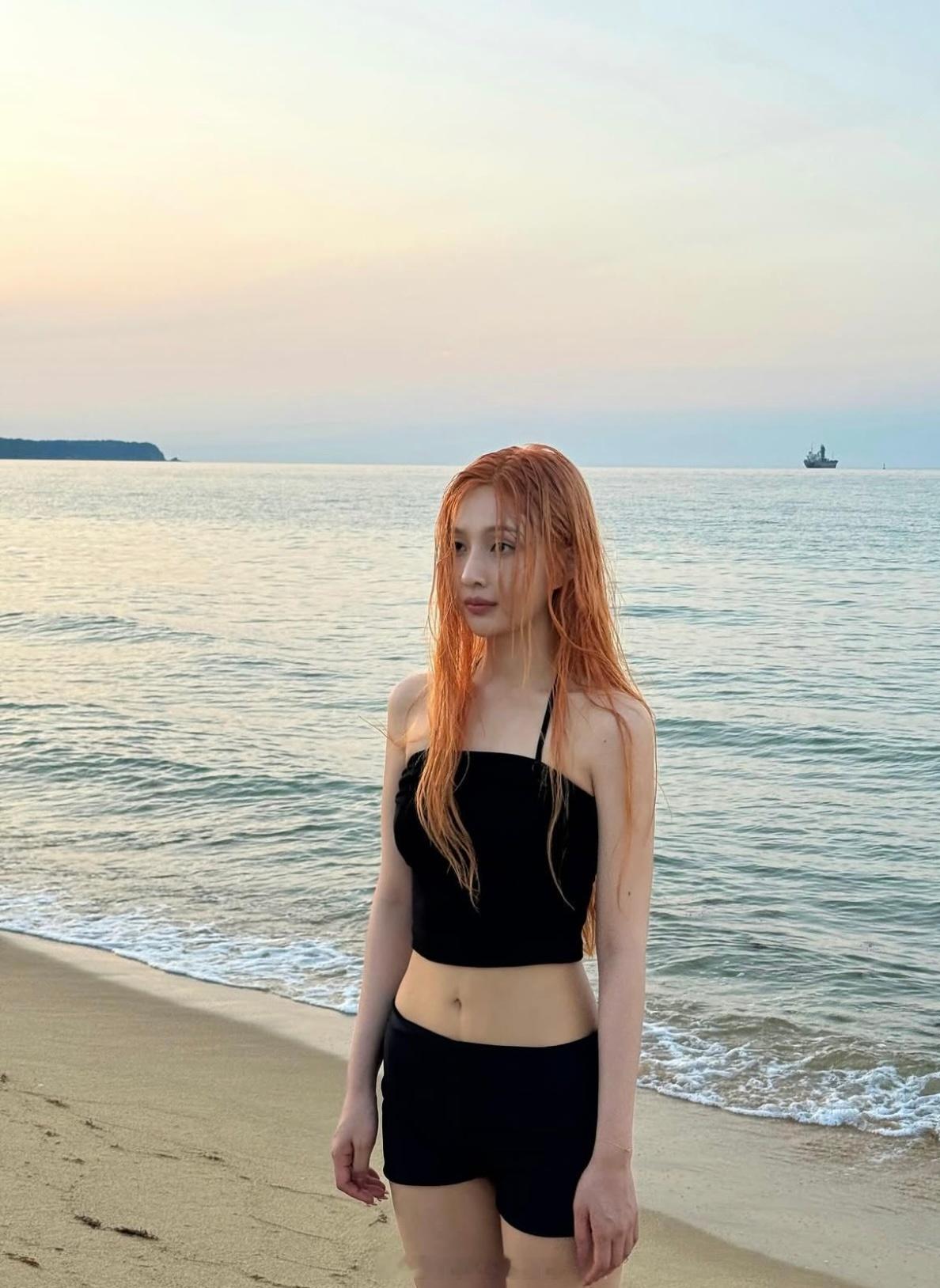 朴秀荣 朴秀荣 joy这脏橘色是新发色九妹也给驾驭啦 ​​​
